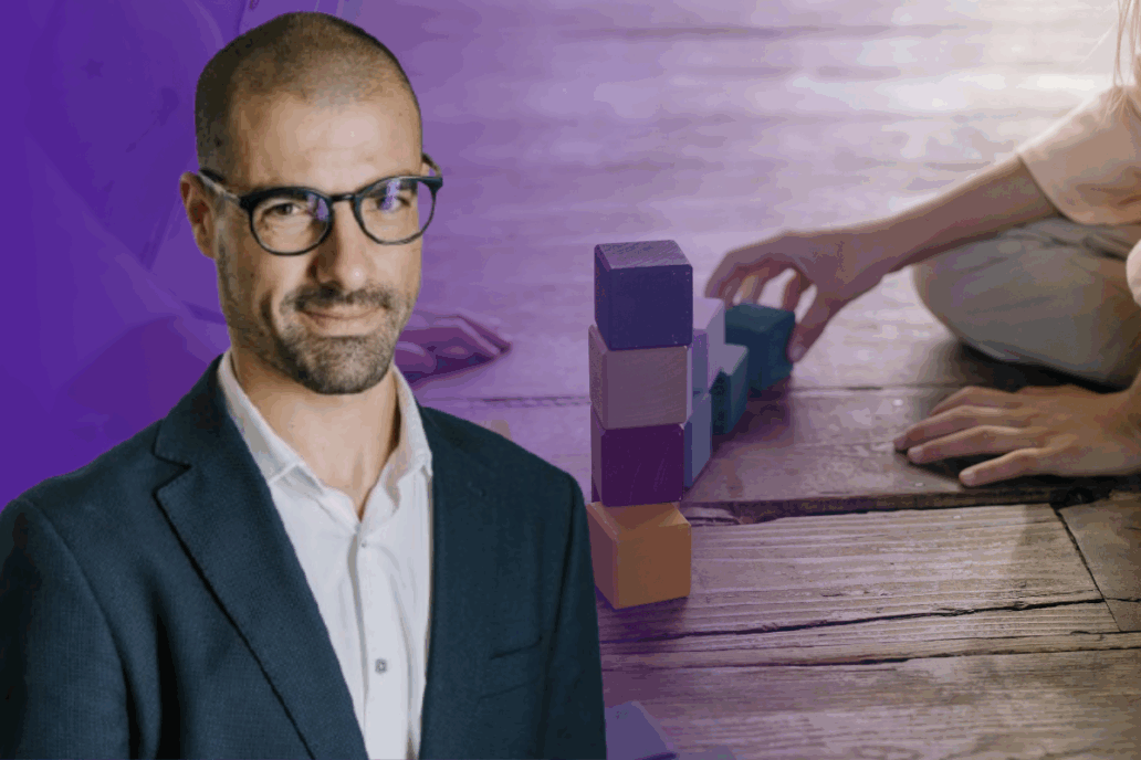 Tiago Pereira em fundo sobre políticas de primeira infância